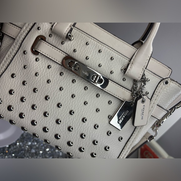 Coach 2018 Swagger 15 with ombre rivets Satchel w/ matching Wallet EUC - Picture 3 of 17